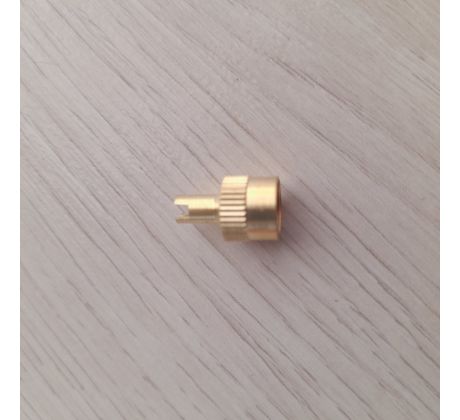 Čiapka ventilu kovová