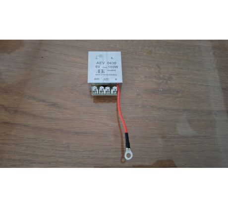 regulátor AEV 6V 75W   plus pól na kostre