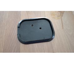 Guma pod zadné svetlo Kývačka, Panelka