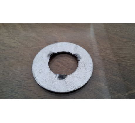 Poistka matice spojky JAWA / CZ